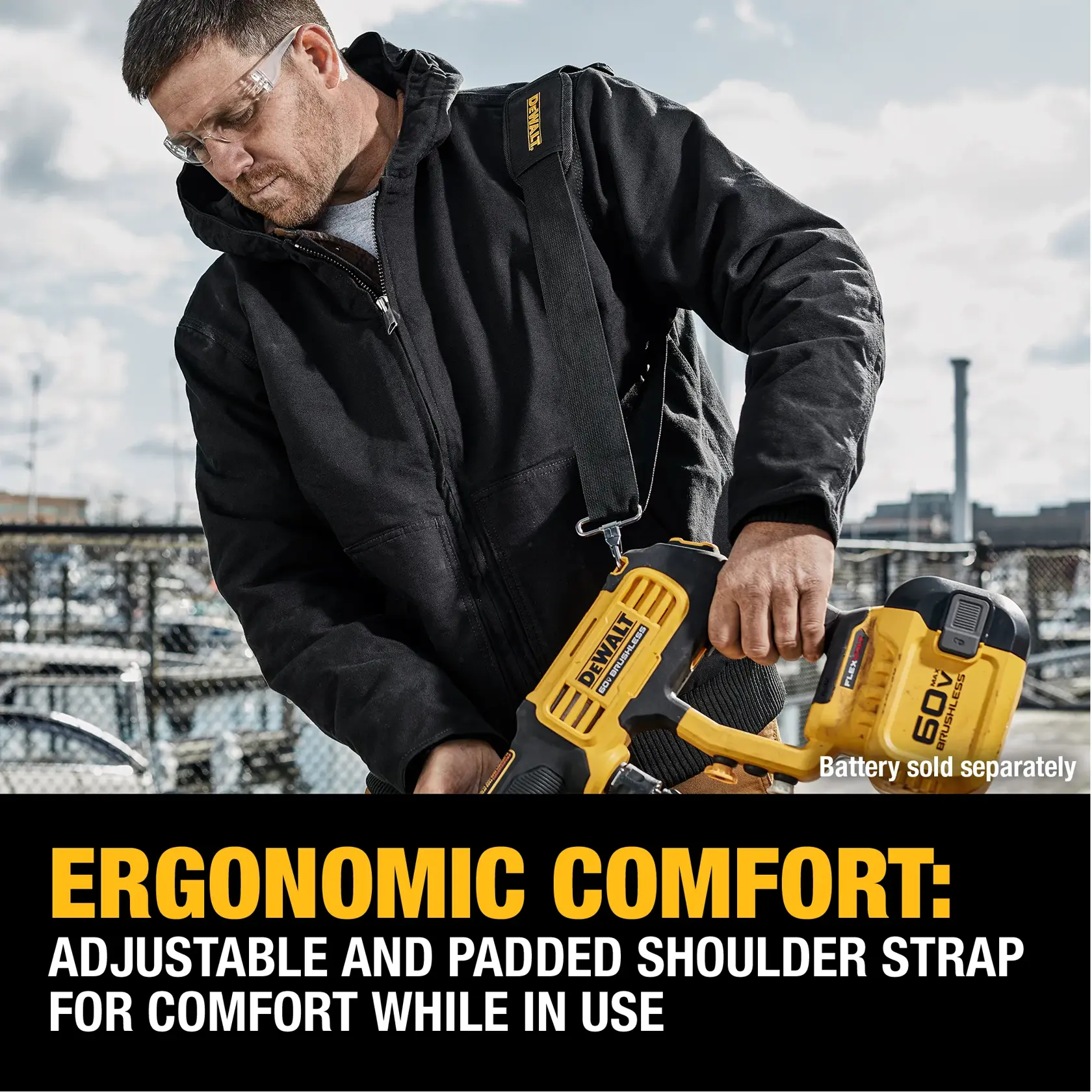  Utilizing the padded shoulder strap