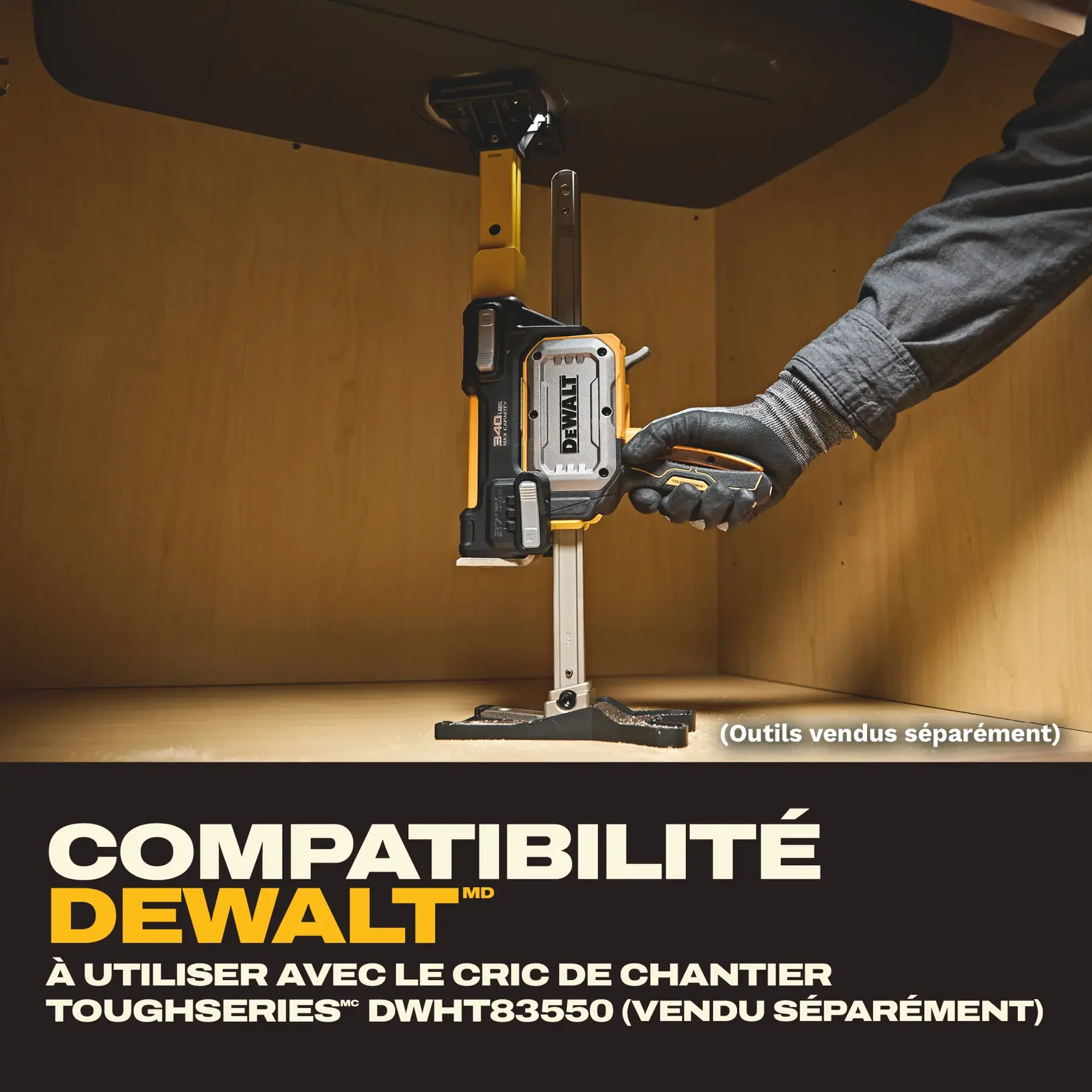 DEWALT pad attachment shown for quick installation; tools sold separately. Text highlights fast, easy setup.